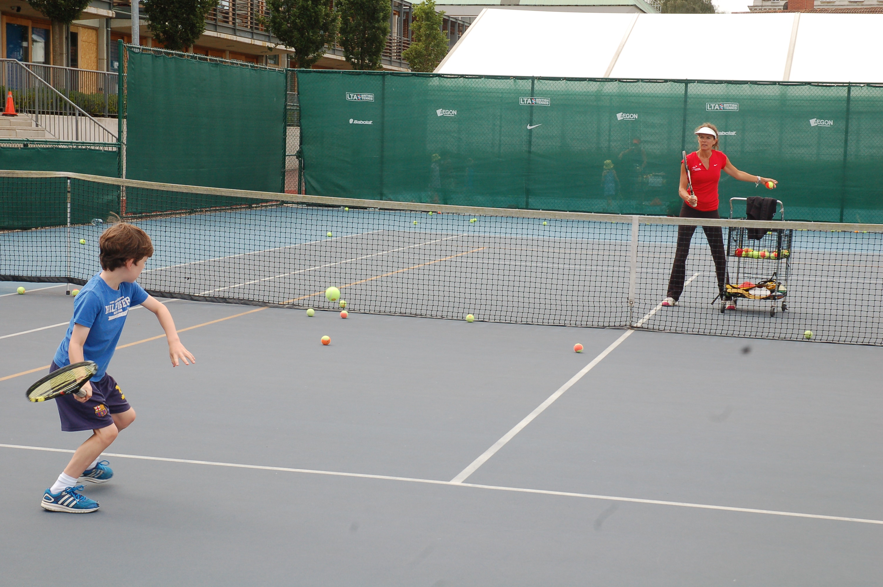 Weekly Junior Tennis Coaching, Tennis Holidays, School Holiday Tennis 